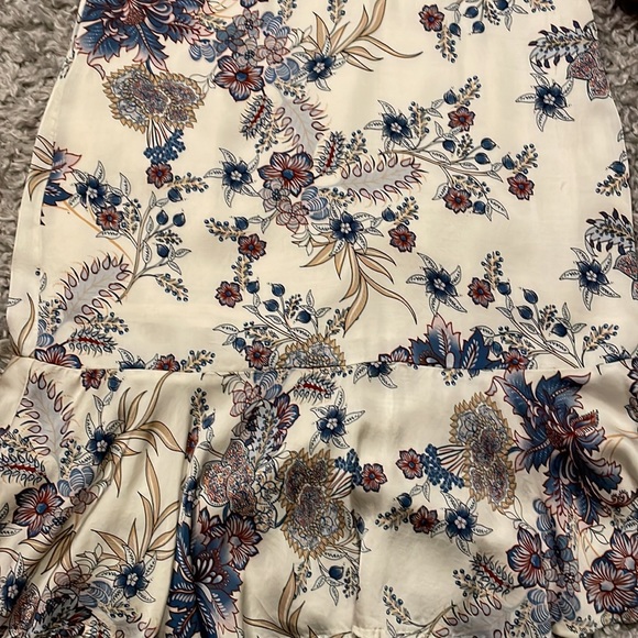 Willow and Clay size small cold shoulder dress - Picture 2 of 4